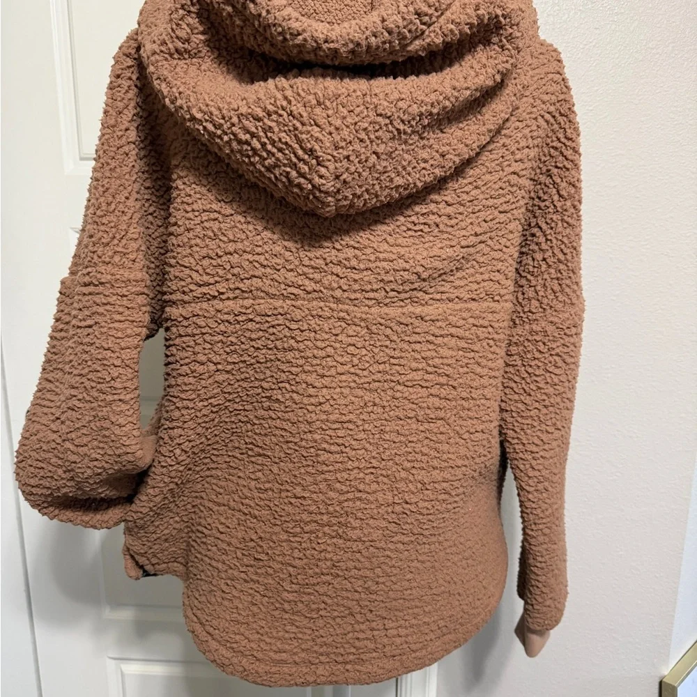 PINK Victoria's Secret Oversized Sherpa Pullover - Picture 3 of 4